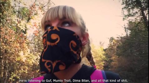 Охранник трахает русскую девушку на улице