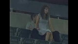 Парочка трахается на трибунах стадиона